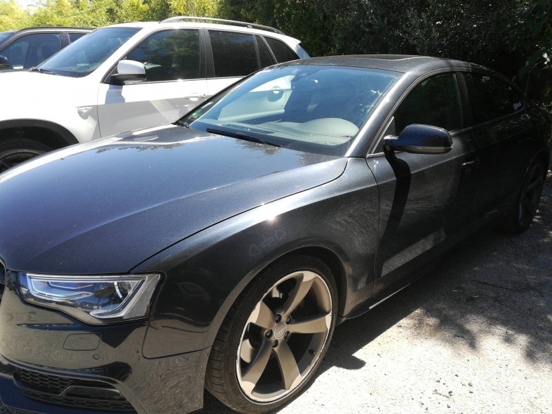 Voiture d'occasion Audi A5 Sportback noir garantie 6 mois Nîmes dans le Gard