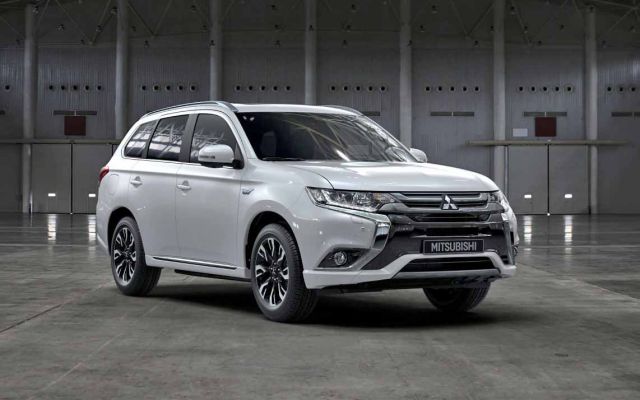 Gros 4x4 hybride Mitsubishi Outlander PHEV