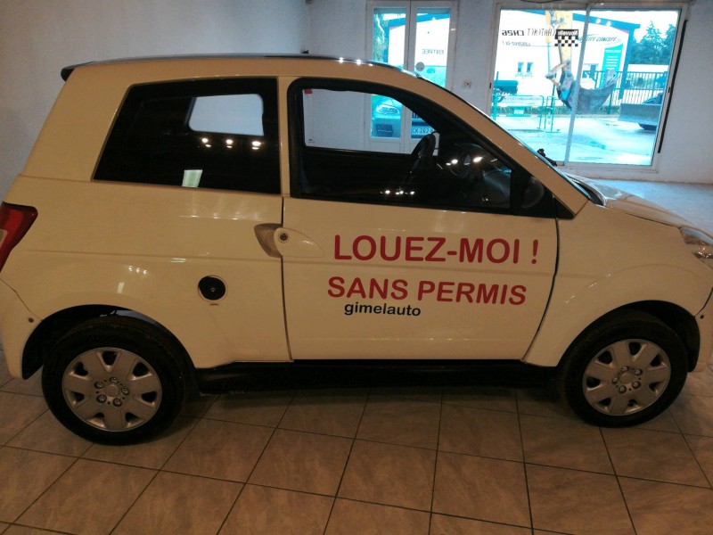 Où faire réparer la carrosserie de son véhicule sans permis de marque chatenet à Nîmes à côté de Arles