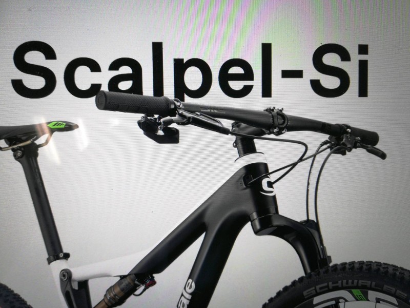 Magasin de cycles VTT pour vente VTT électrique Cannondale scalpel SI Arles à côté de Nîmes