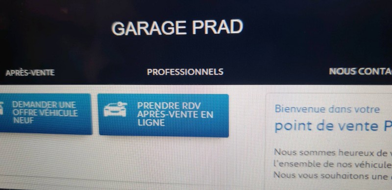  À quel moment dois-je changer le quitte de distribution sur ma Peugeot 208 ?