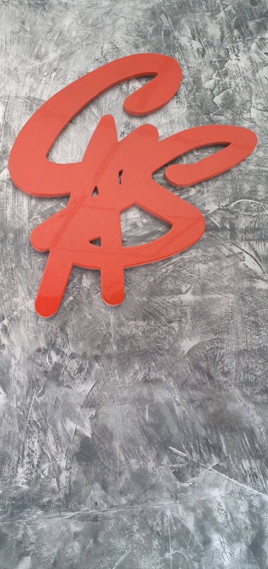 Un garage automobile pour emplacement de courtes distribution sur Nîmes à côté de garons