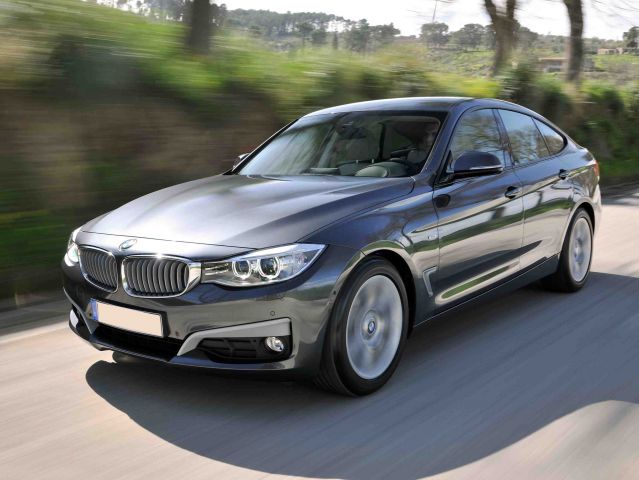 BMW Série 3 : berline familiale, disponible en coupé et coupé-cabriolet.