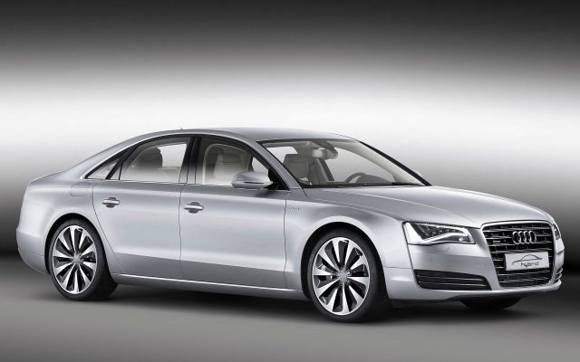 Véhicule hybride allemande Audi A8