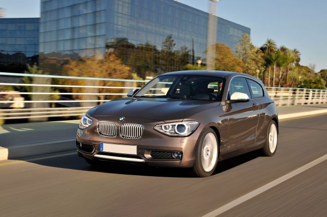 BMW Série 1 : berline compacte, disponible en coupé et en cabriolet