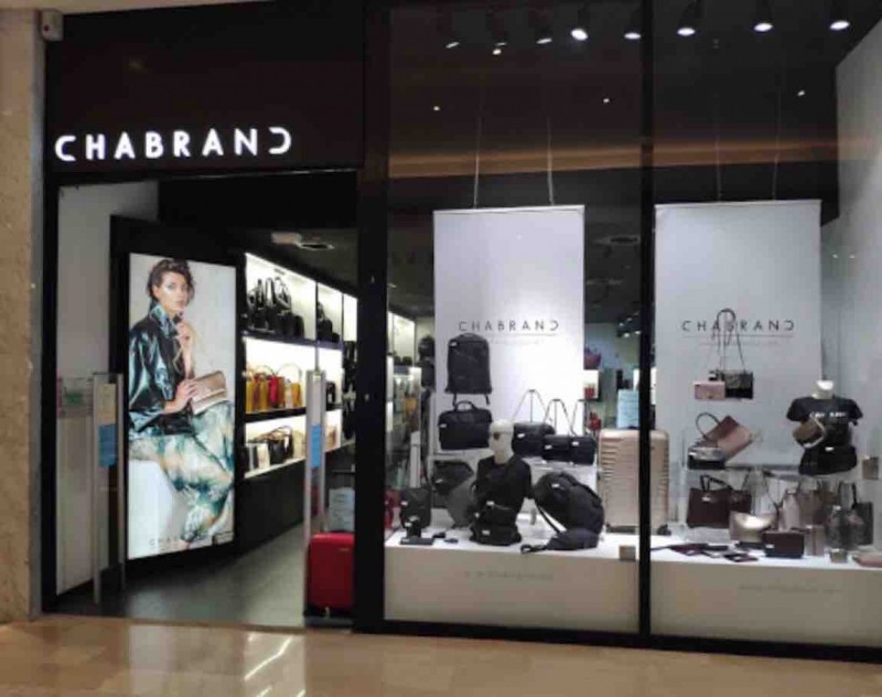 Magasin de sac de marque  centre commercial Marseille grand littoral  Chabrand
