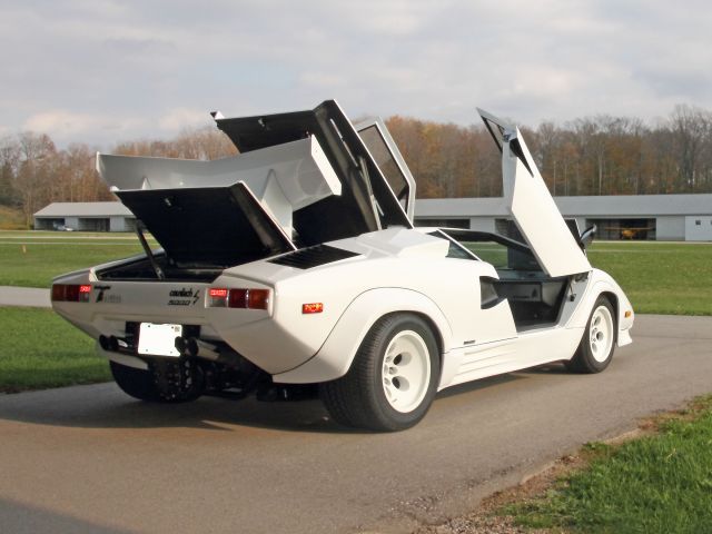 Supercar pour amateurs de belles voitures Lamborghini Countach