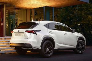 Crossover hybride haut de gamme Lexus NX 300h