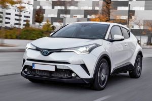 Toyota CHR crossover hybride japonais en concession à Marseille