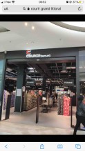 Magasin outlet de baskets , hommes , femmes et enfants  Marseille centre commercial grand littoral 13015 Courir